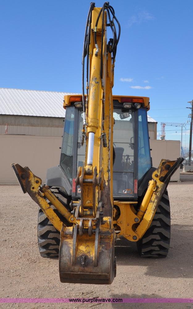 image for item C3313 2002 John Deere 410G backhoe extendahoe