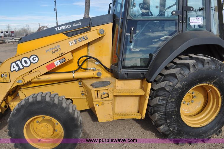 image for item C3313 2002 John Deere 410G backhoe extendahoe
