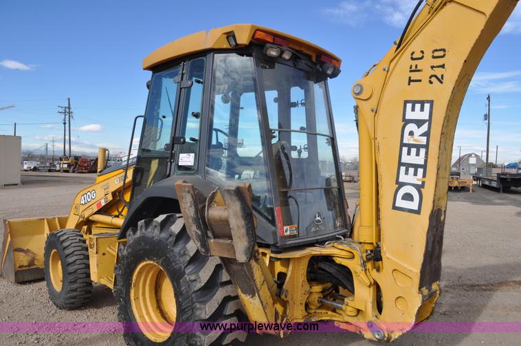 image for item C3313 2002 John Deere 410G backhoe extendahoe
