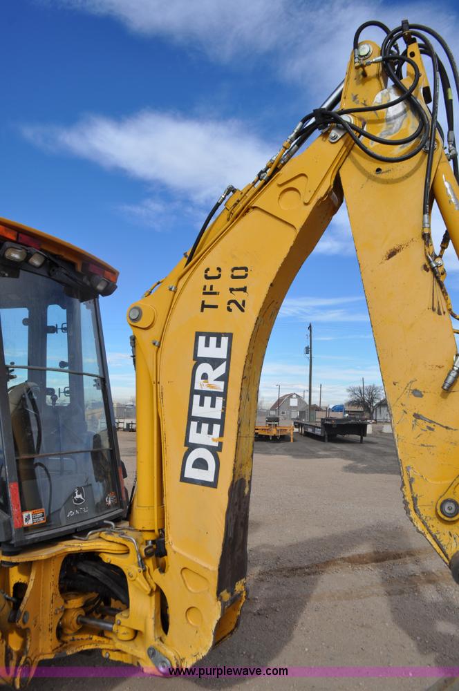 image for item C3313 2002 John Deere 410G backhoe extendahoe