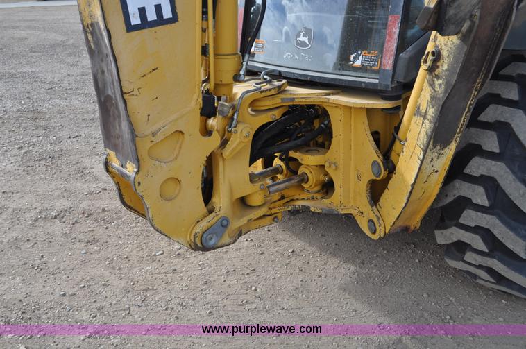 image for item C3313 2002 John Deere 410G backhoe extendahoe