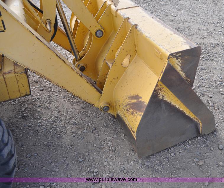 image for item C3313 2002 John Deere 410G backhoe extendahoe