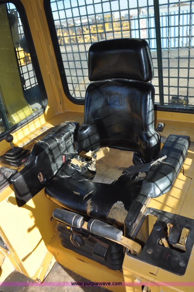 image for item C3314 1996 Caterpillar D6M XL dozer