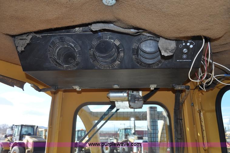 image for item C3314 1996 Caterpillar D6M XL dozer