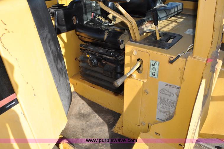 image for item C3314 1996 Caterpillar D6M XL dozer