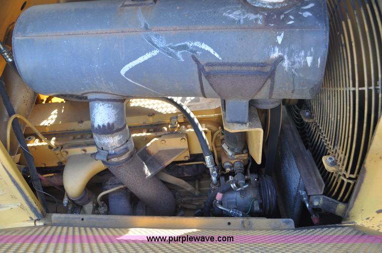 image for item C3314 1996 Caterpillar D6M XL dozer