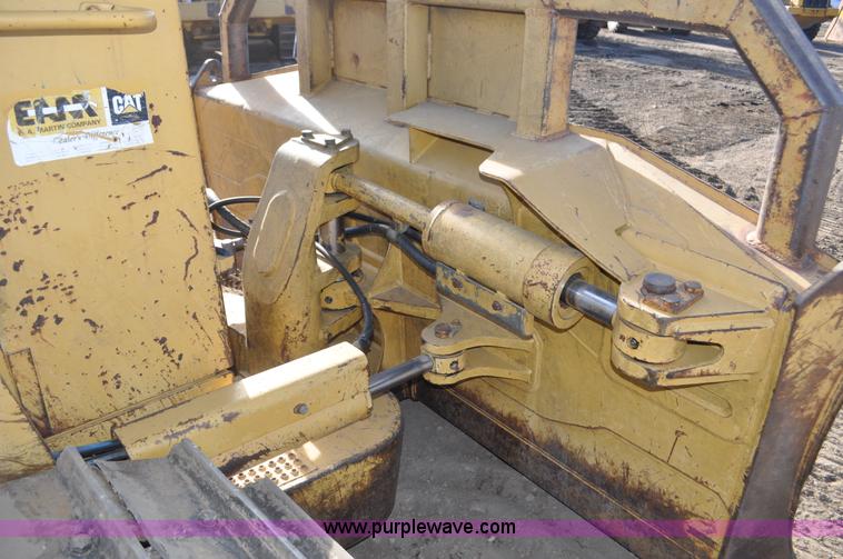 image for item C3314 1996 Caterpillar D6M XL dozer