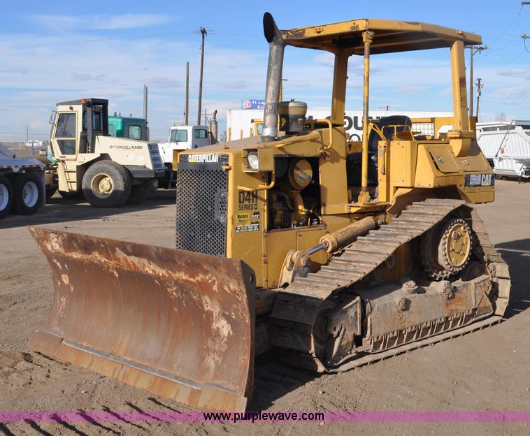 image for item C3315 1991 Caterpillar D4H Series II dozer
