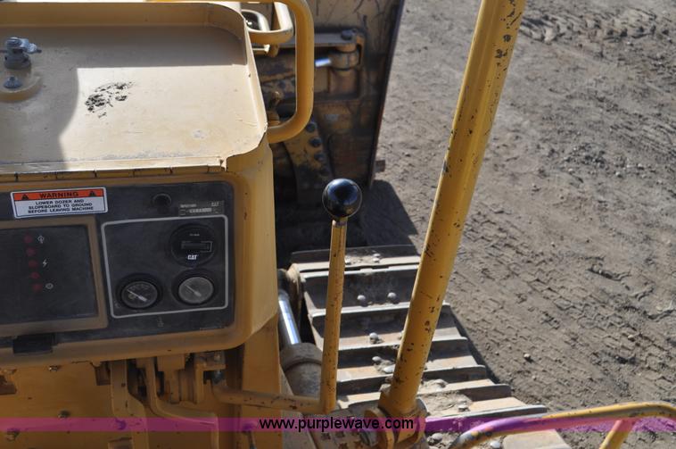 image for item C3315 1991 Caterpillar D4H Series II dozer