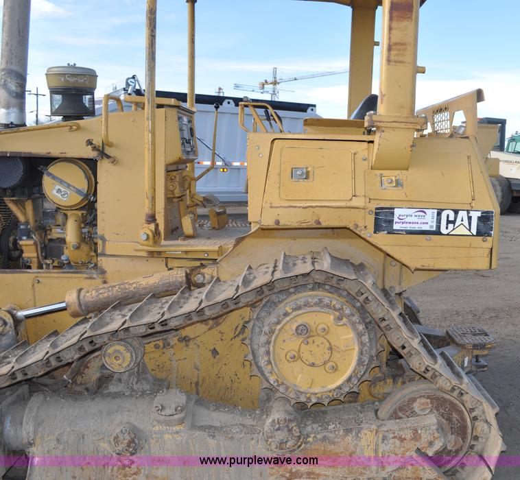 image for item C3315 1991 Caterpillar D4H Series II dozer