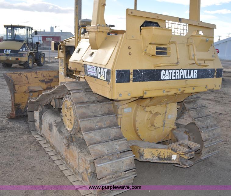 image for item C3315 1991 Caterpillar D4H Series II dozer