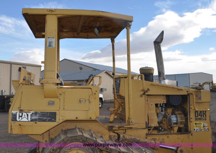 image for item C3315 1991 Caterpillar D4H Series II dozer