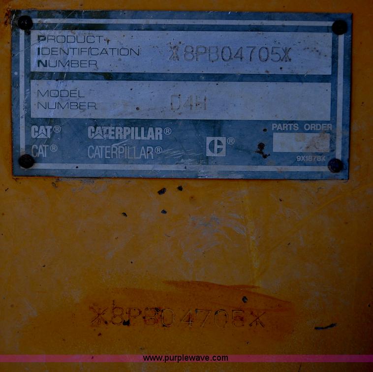 image for item C3315 1991 Caterpillar D4H Series II dozer