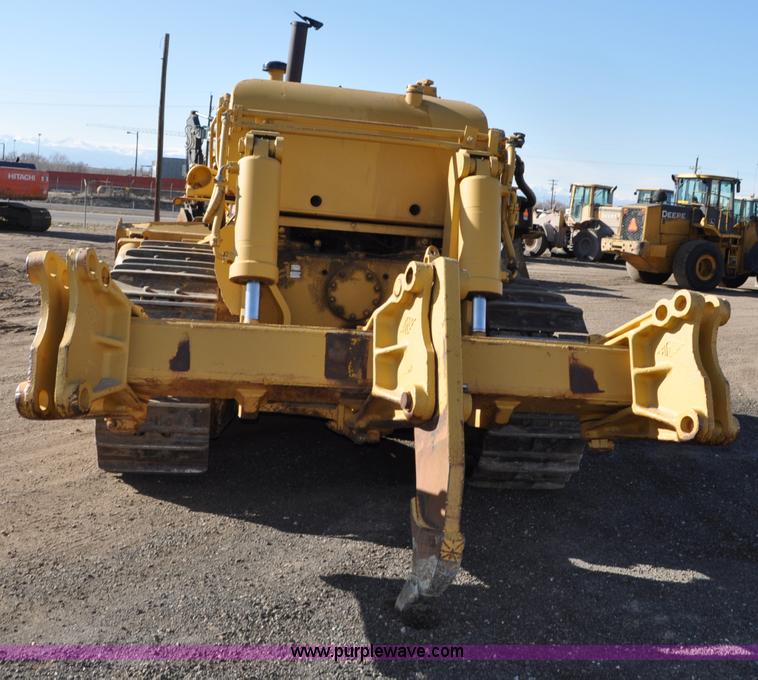 image for item C3395 1959 Caterpillar D8H dozer