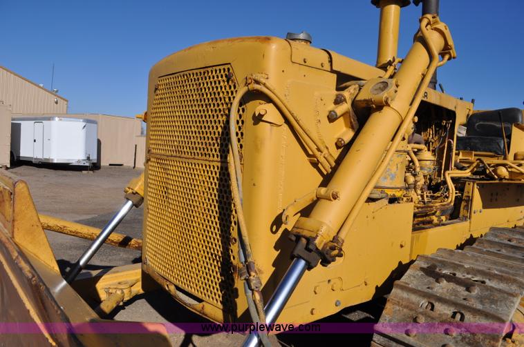 image for item C3395 1959 Caterpillar D8H dozer