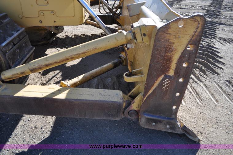 image for item C3395 1959 Caterpillar D8H dozer