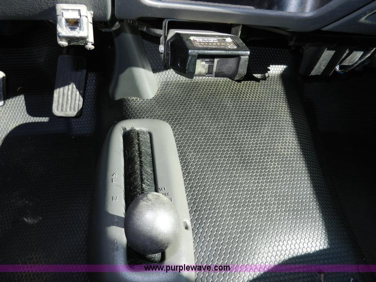 image for item A3906 2003 Chevrolet Silverado 2500HD utility truck