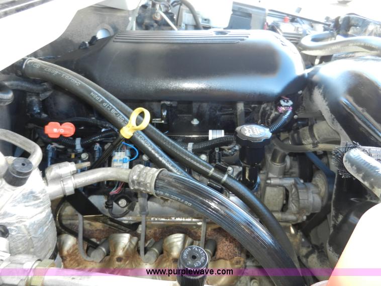 image for item A3906 2003 Chevrolet Silverado 2500HD utility truck