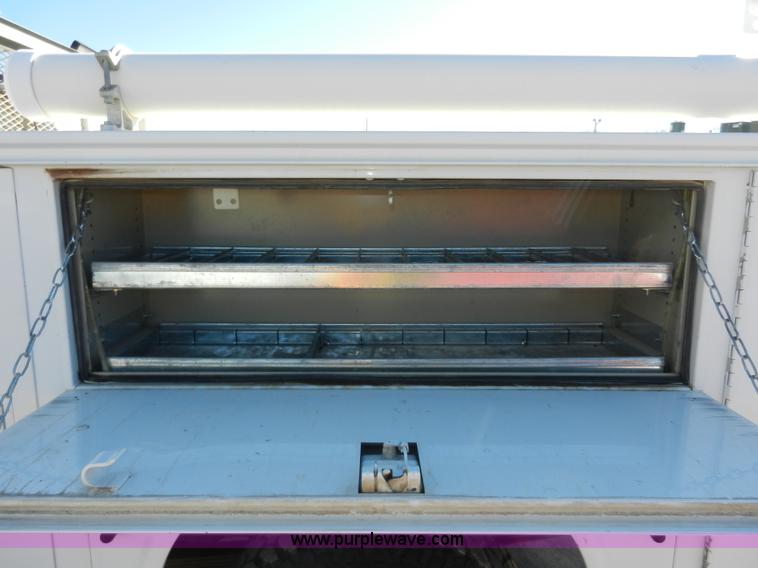 image for item A3906 2003 Chevrolet Silverado 2500HD utility truck