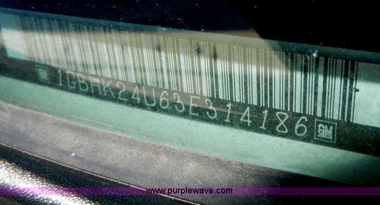 image for item A3906 2003 Chevrolet Silverado 2500HD utility truck