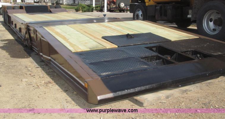 image for item B5273 1985 Trail-Eze triple axle lowboy trailer