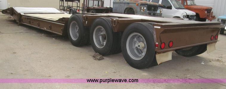 image for item B5273 1985 Trail-Eze triple axle lowboy trailer
