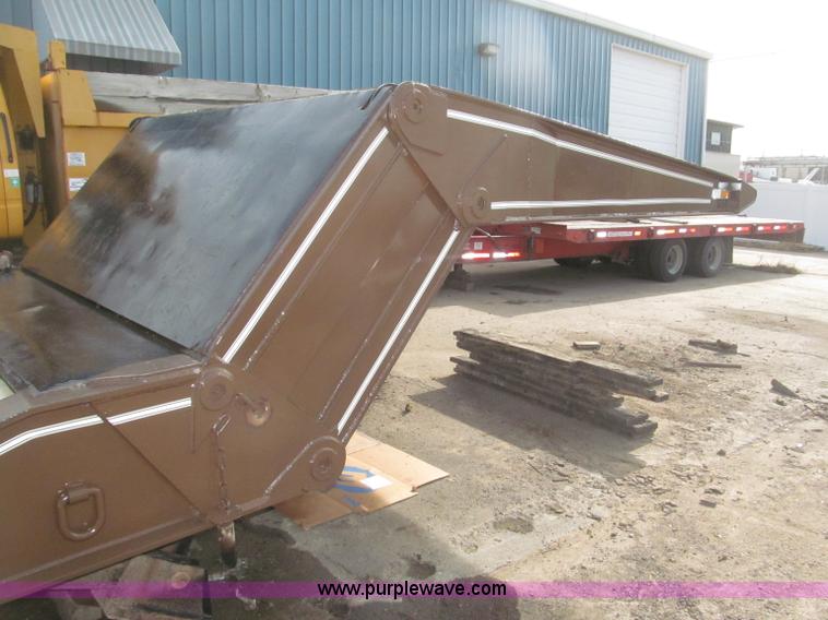 image for item B5273 1985 Trail-Eze triple axle lowboy trailer