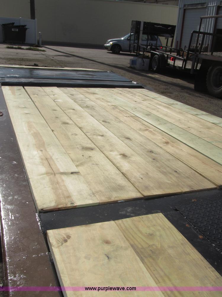 image for item B5273 1985 Trail-Eze triple axle lowboy trailer