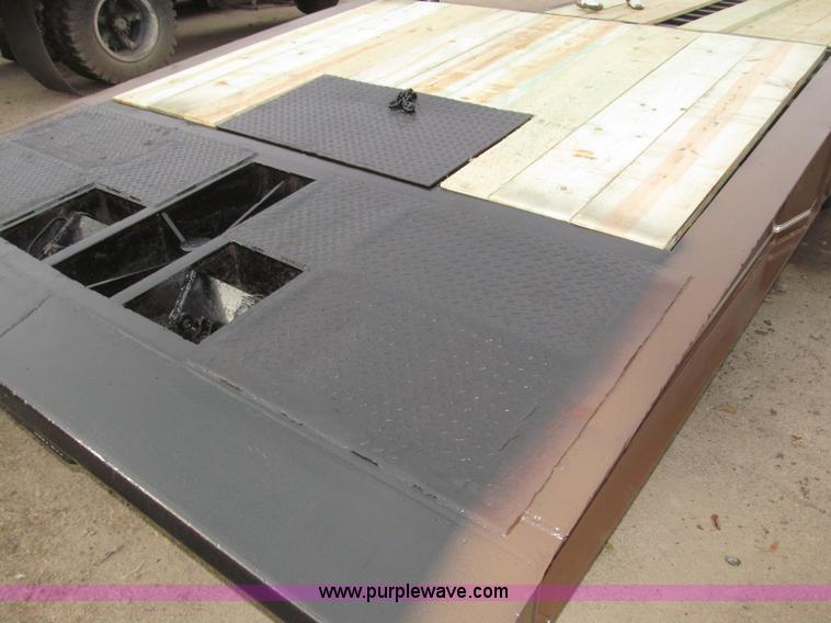 image for item B5273 1985 Trail-Eze triple axle lowboy trailer