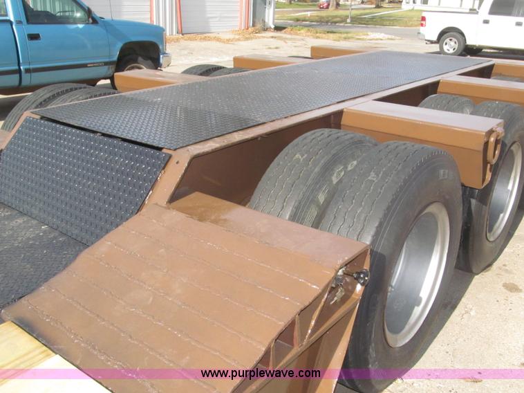 image for item B5273 1985 Trail-Eze triple axle lowboy trailer