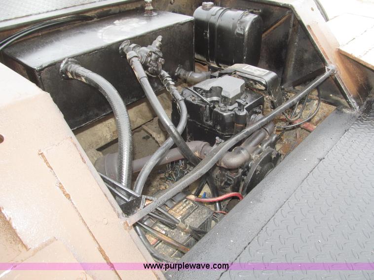 image for item B5273 1985 Trail-Eze triple axle lowboy trailer