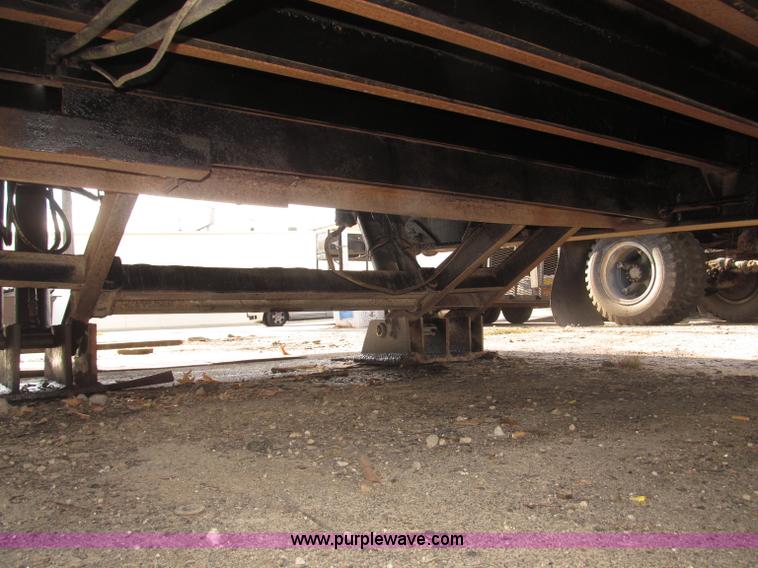 image for item B5273 1985 Trail-Eze triple axle lowboy trailer