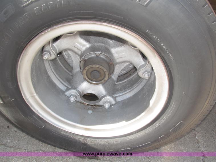 image for item B5273 1985 Trail-Eze triple axle lowboy trailer