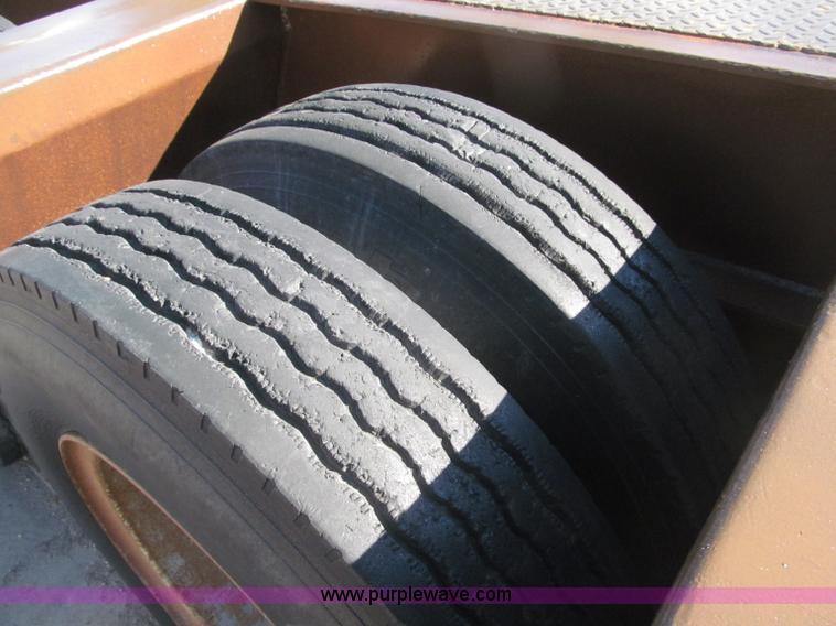 image for item B5273 1985 Trail-Eze triple axle lowboy trailer