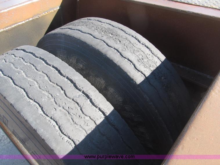 image for item B5273 1985 Trail-Eze triple axle lowboy trailer