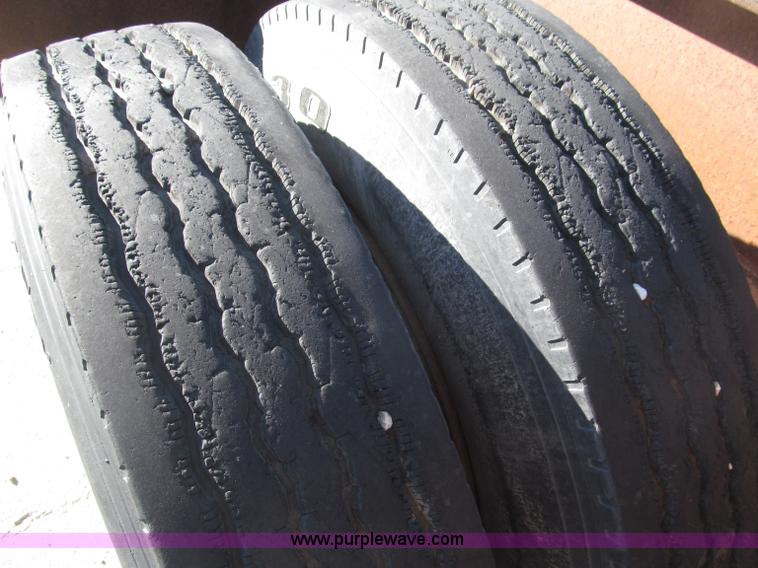 image for item B5273 1985 Trail-Eze triple axle lowboy trailer