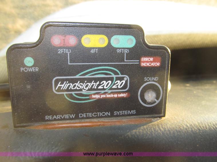 image for item B5333 2000 Freightliner Altec 50' boom truck