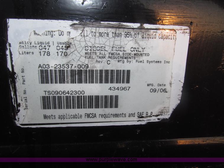 image for item B5333 2000 Freightliner Altec 50' boom truck