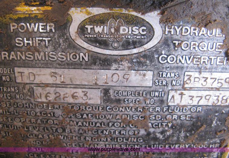 image for item B8408 1974 John Deere 860A scraper