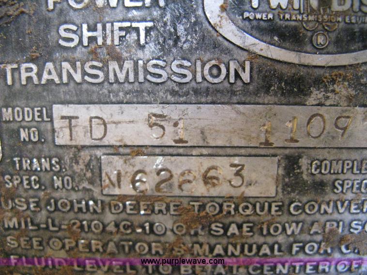 image for item B8408 1974 John Deere 860A scraper