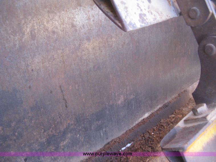 image for item B8408 1974 John Deere 860A scraper