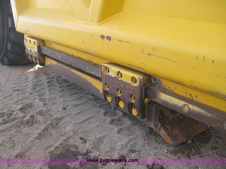 image for item B8408 1974 John Deere 860A scraper