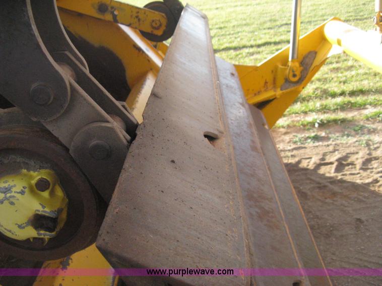 image for item B8408 1974 John Deere 860A scraper