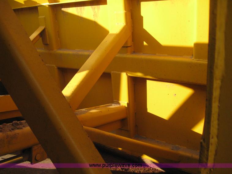 image for item B8408 1974 John Deere 860A scraper