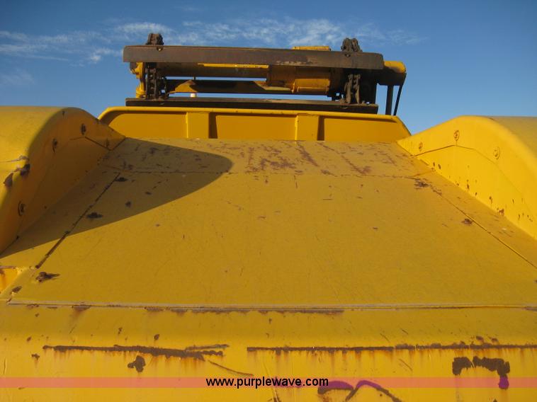 image for item B8408 1974 John Deere 860A scraper