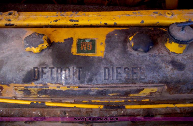 image for item B8408 1974 John Deere 860A scraper