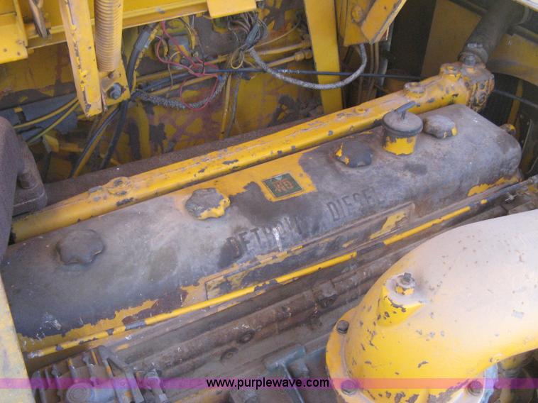 image for item B8408 1974 John Deere 860A scraper