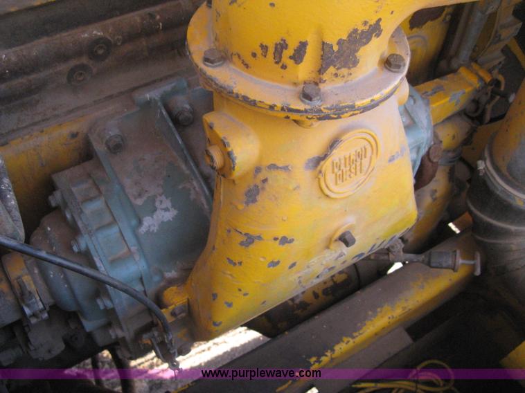 image for item B8408 1974 John Deere 860A scraper