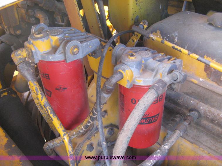 image for item B8408 1974 John Deere 860A scraper