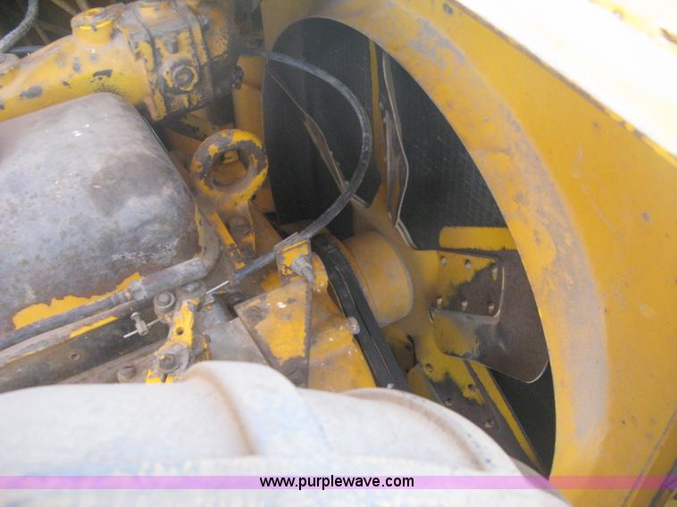 image for item B8408 1974 John Deere 860A scraper